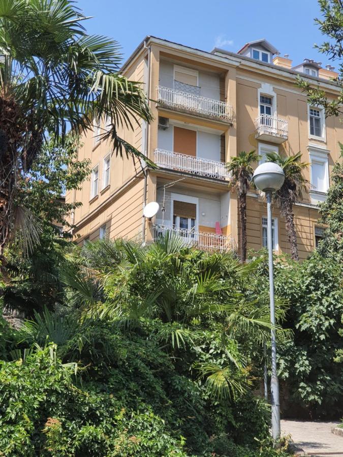 Family Apartment Center Abbazia Esterno foto