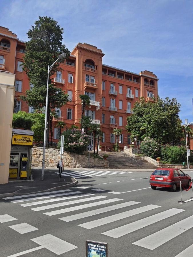 Family Apartment Center Abbazia Esterno foto